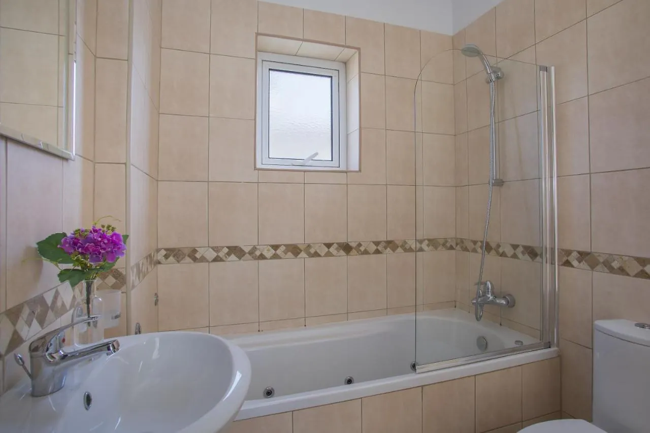 Ayia Thekla Sea Front Villa Ayia Napa Cypern